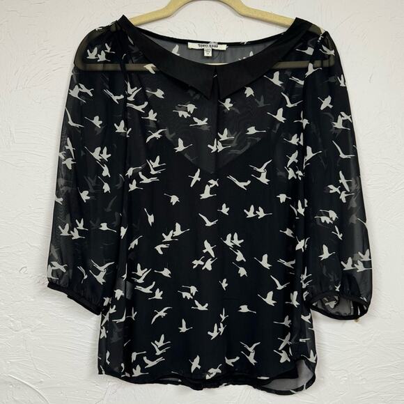Daniel Rainn Tops - Daniel Rainn Black White Bird Print Sheer Blouse Womens XS Peter Pan Collar Goth